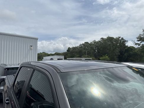 Used 2021 RAM 1500 Laramie AWD/4WD image 5
