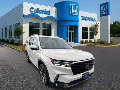 Certified 2023 Honda Pilot Elite image 9