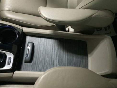 Used 2017 Honda Ridgeline RTL-E image 39