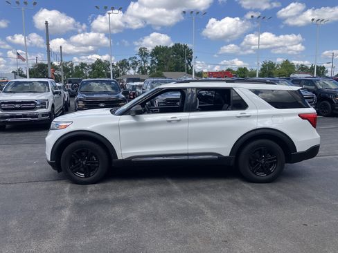 Used 2021 Ford Explorer XLT AWD/4WD image 4