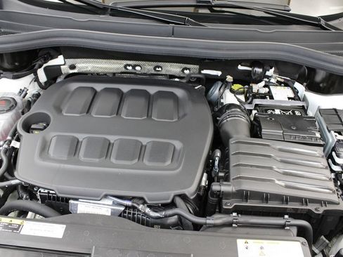 Certified 2026 Volkswagen Tiguan S FWD image 29