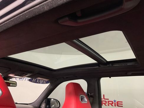 Used 2018 BMW X5 M image 21