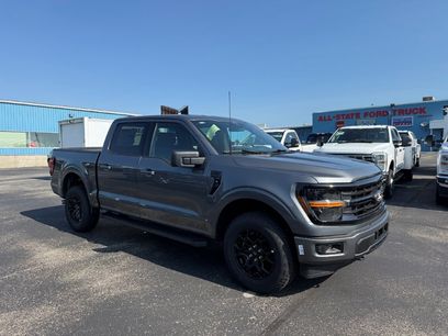 New 2026 Ford F150 XLT w/ XLT Black Appearance Package