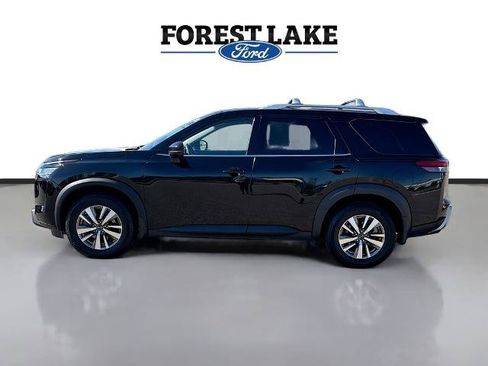 Used 2023 Nissan Pathfinder SL AWD/4WD image 4