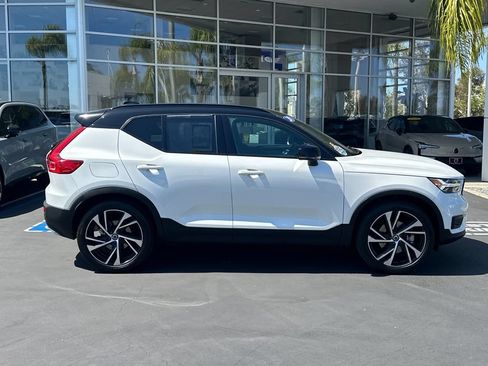 Used 2020 Volvo XC40 T5 R-Design AWD/4WD image 6