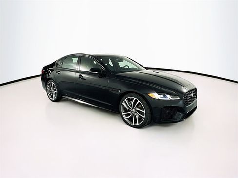 New 2024 Jaguar XF R-Dynamic SE image 3