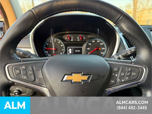 Used 2018 Chevrolet Equinox LT image 23