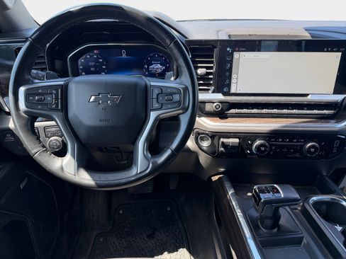 Used 2024 Chevrolet Silverado 1500 RST w/ True North Edition Plus AWD/4WD image 11