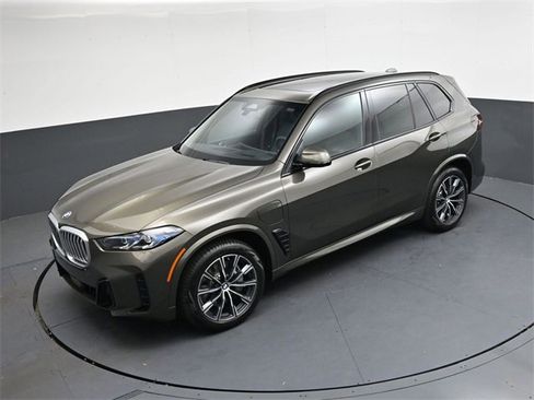 New 2026 BMW X5 xDrive50e w/ M Sport Package image 22