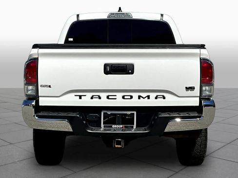 Used 2023 Toyota Tacoma TRD Off-Road AWD/4WD image 5