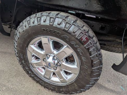 Used 2013 Ford F150 XLT w/ Luxury Equipment Group image 10