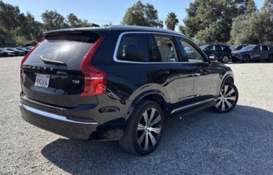 Used 2025 Volvo XC90 T8 Ultra w/ Protection Package AWD/4WD image 8