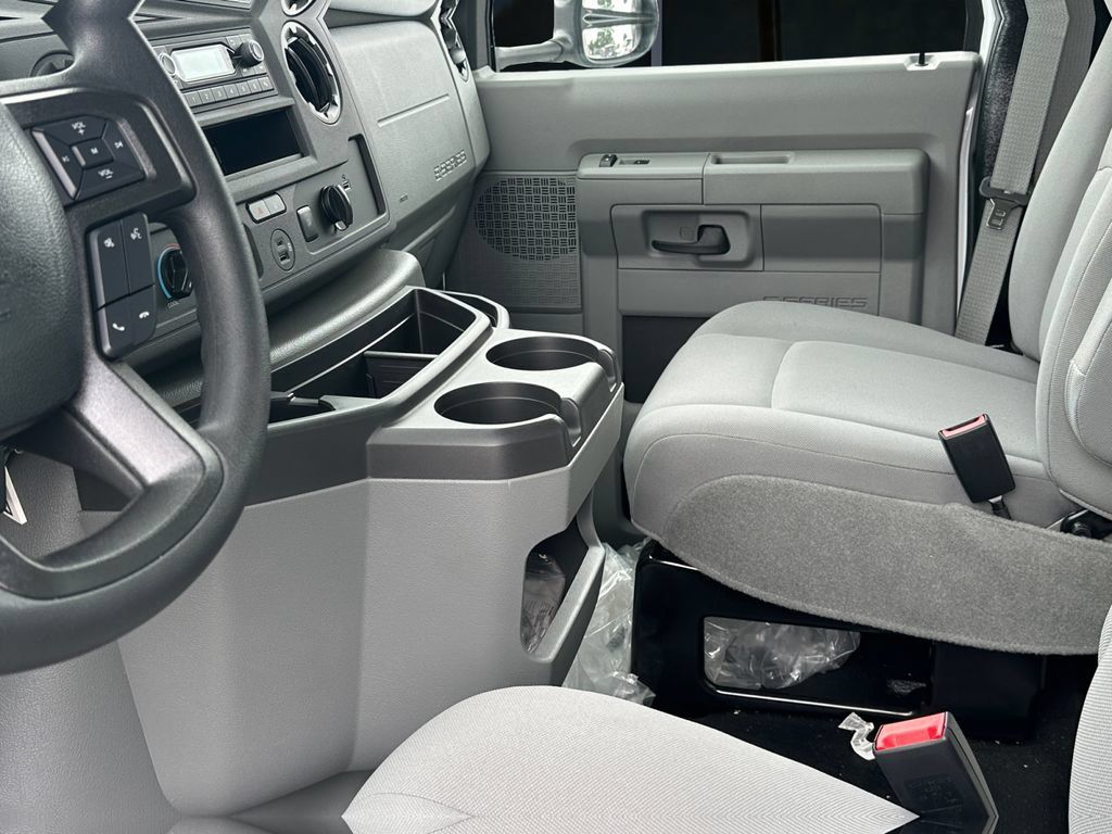 Used 2024 Ford E-350 and Econoline 350 Super Duty w/ Driver's Safety Package RWD image 17