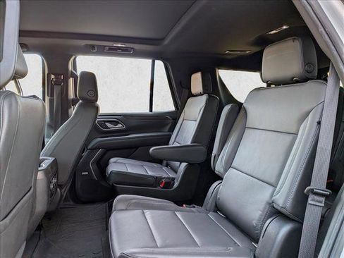 Used 2021 Chevrolet Tahoe Z71 image 16