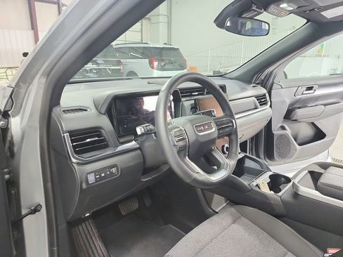 New 2026 GMC Terrain Elevation FWD image 18