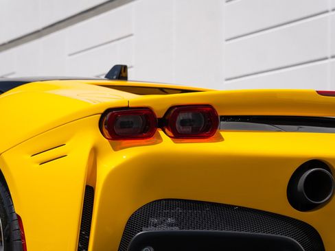 Used 2021 Ferrari SF90 Stradale AWD/4WD image 29