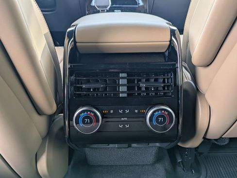 New 2026 Land Rover Range Rover Sport SE image 23