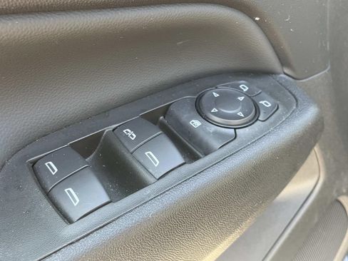 Used 2024 Chevrolet Equinox LT FWD image 13