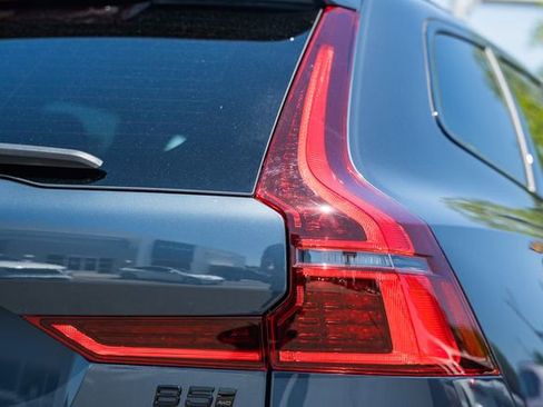 New 2026 Volvo XC60 B5 Ultra w/ Climate Package AWD/4WD image 7