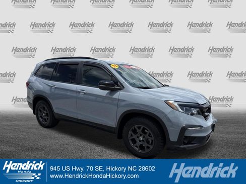 Used 2022 Honda Pilot Sport image 1
