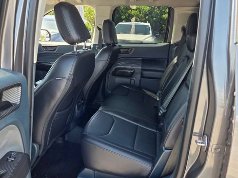 Used 2024 Ford Maverick Lariat w/ Black Appearance Package FWD image 10