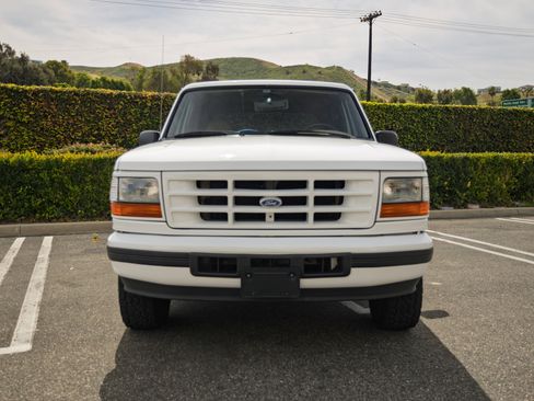 Used 1994 Ford Bronco image 2