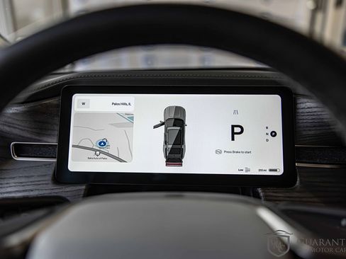 Used 2023 Rivian R1S Launch Edition image 23