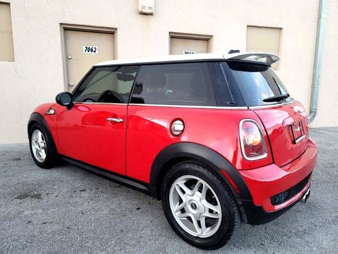 Used 2010 MINI Cooper S image 4
