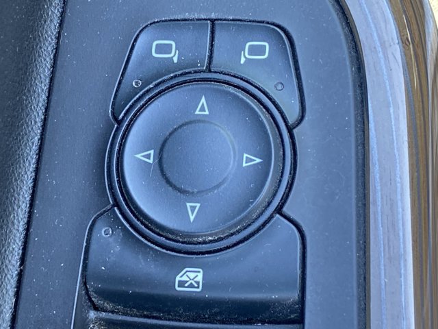 Used 2020 GMC Acadia SLE FWD image 13