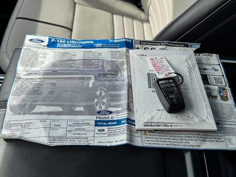 Used 2025 Ford F150 Lightning Platinum image 46