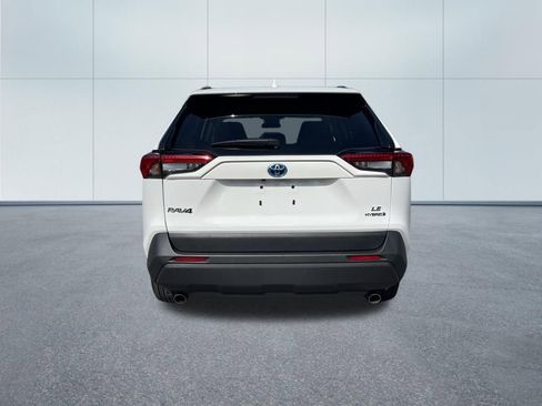 Used 2024 Toyota RAV4 LE image 6