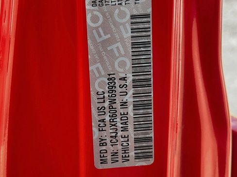 Certified 2023 Jeep Wrangler Unlimited Rubicon 4xe AWD/4WD image 36