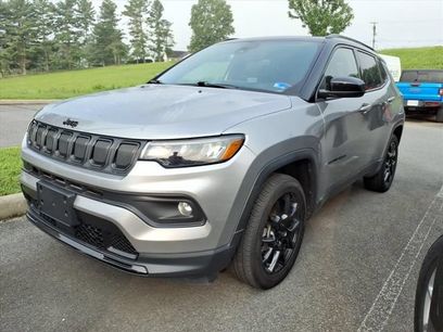 Used 2022 Jeep Compass Latitude w/ Sun and Sound Group