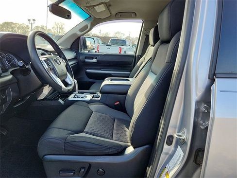 Used 2017 Toyota Tundra SR5 w/ TRD Off Road Package image 8