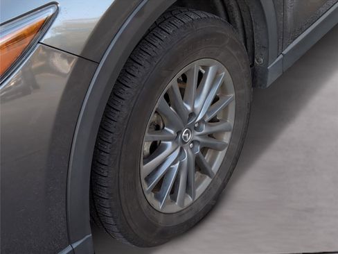 Used 2019 MAZDA CX-5 Touring image 11