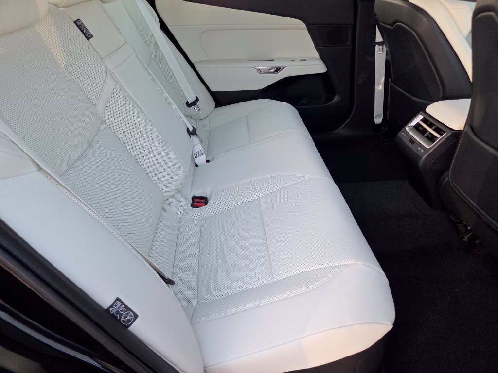 New 2026 Lexus ES 350h w/ Convenience Package FWD image 5