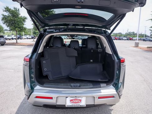 Used 2024 Nissan Pathfinder SL w/ SL Premium Package image 29