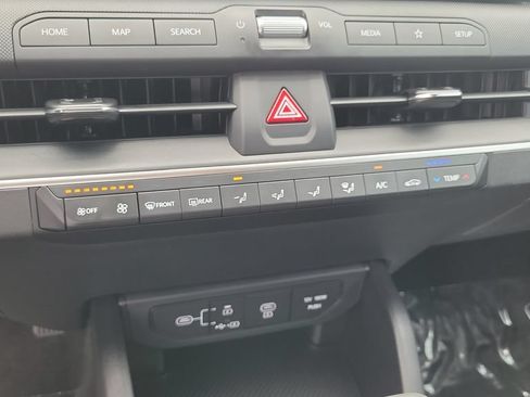 Used 2025 Kia K4 FWD image 30