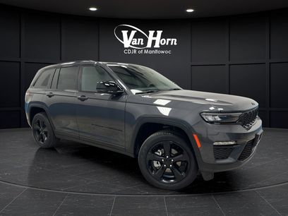 Used 2025 Jeep Grand Cherokee Limited w/ Black Appearance Package