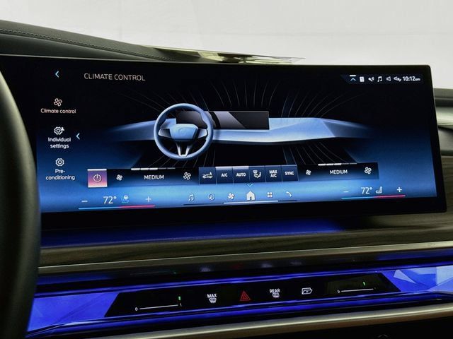 Certified 2023 BMW i7 xDrive60 w/ Executive Package 2 AWD/4WD image 16