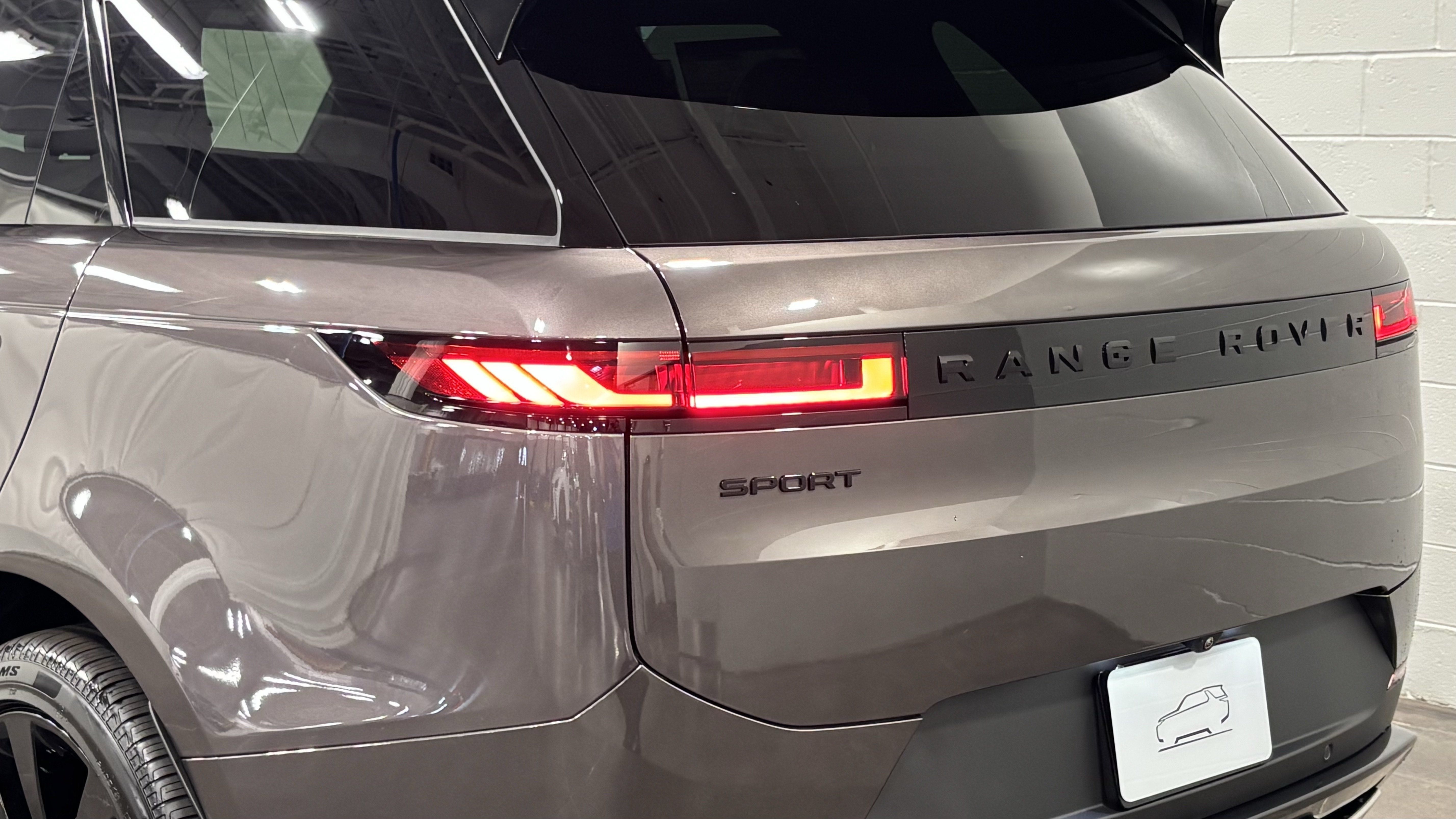 New 2026 Land Rover Range Rover Sport SE AWD/4WD image 17