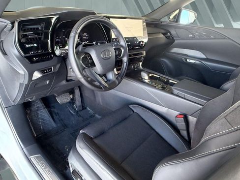 Certified 2026 Lexus RX 450h AWD w/ Convenience Package image 10