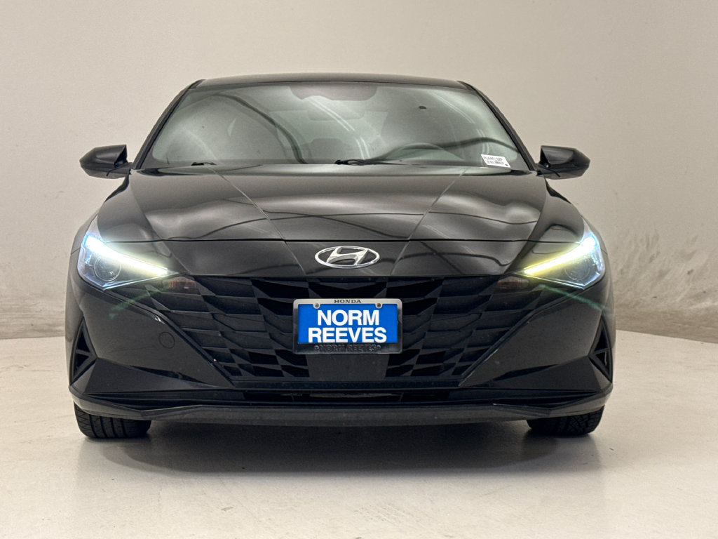 Used 2023 Hyundai Elantra SEL w/ Convenience Package FWD image 3