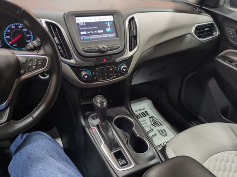 Used 2018 Chevrolet Equinox LT AWD/4WD image 27