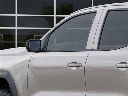 New 2026 GMC Canyon Elevation w/ Convenience Package image 14