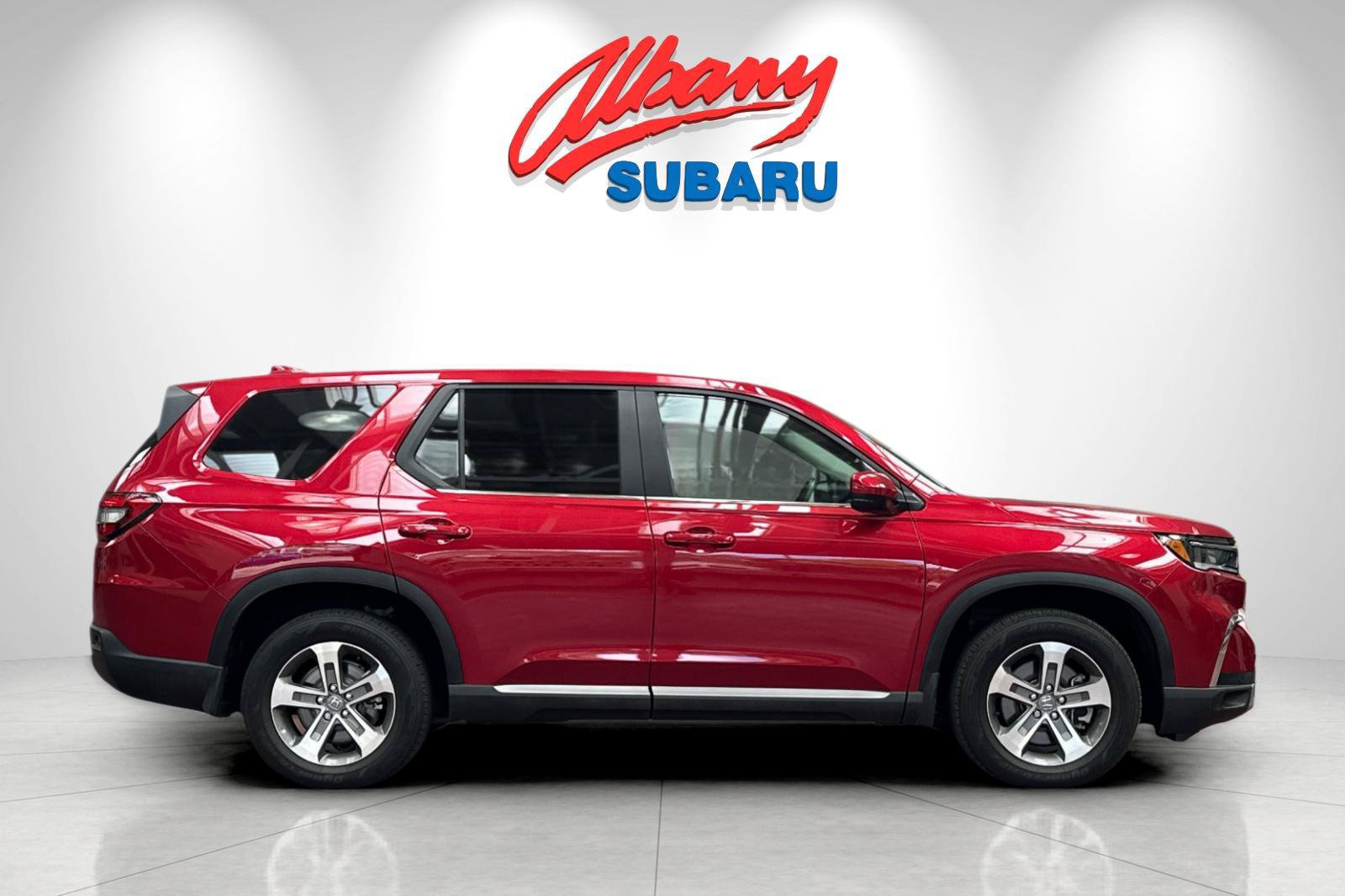 Used 2024 Honda Pilot EX-L image 3