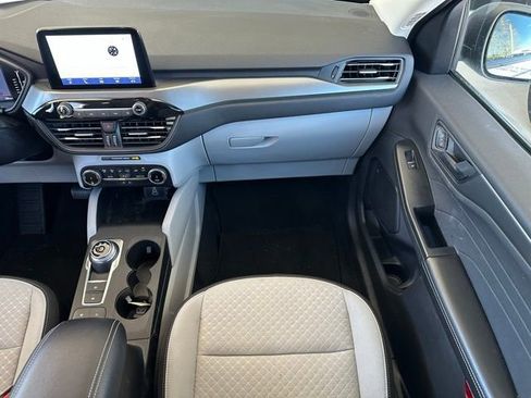 Certified 2024 Ford Escape Active FWD image 11