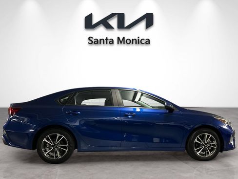 Used 2023 Kia Forte LXS w/ LXS Technology Package image 6