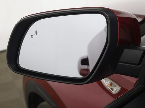 Certified 2024 Hyundai Venue SEL FWD image 30