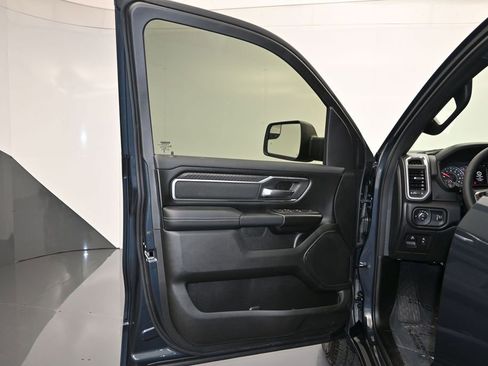 New 2026 RAM 1500 4x4 Crew Cab image 10